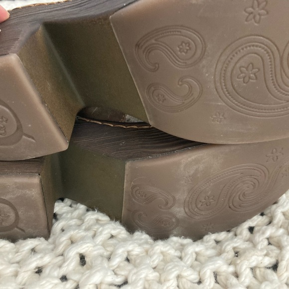 Sundance Born clogs - Picture 3 of 4